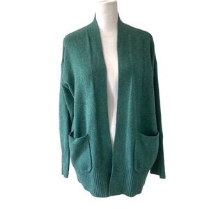 A new day medium green cardigan with pockets